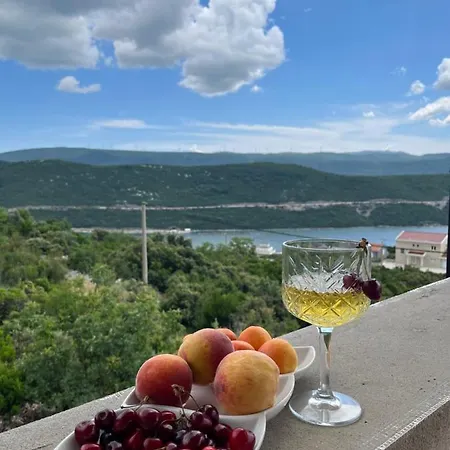 Markic * Neum